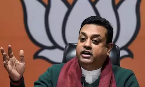 राजनीतिक संकट के बीच BJP नेता संबित पात्रा ने मणिपुर के राज्यपाल से मुलाकात की