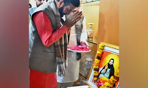 Haryana CM ने संत शिरोमणि रविदास की जयंती पर उन्हें श्रद्धांजलि दी Haryana CM ने संत शिरोमणि रविदास की जयंती पर उन्हें श्रद्धांजलि दी