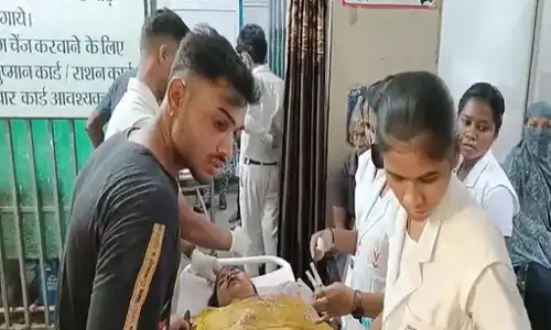 पूजा पंडाल गिरने से 4 लोग घायल, दो की हालत नाजुक
