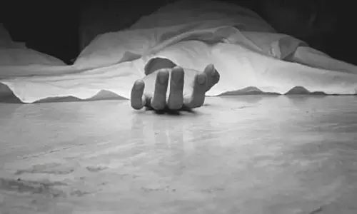 Jammu के अस्पताल में चोरी के आरोपी की सीने और पेट में तेज दर्द के बाद मौत Jammu के अस्पताल में चोरी के आरोपी की सीने और पेट में तेज दर्द के बाद मौत