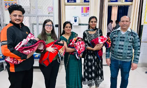 Jaipur: अस्पताल में एक माह तक सघन देखभाल से स्वस्थ और सुरक्षित घर पहुंचे 4 नवजात