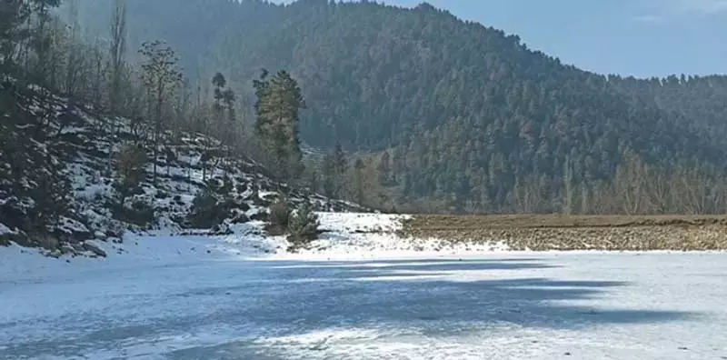Tral :पैनर डैम की खूबसूरती आकर्षित करती है, लेकिन विकास धीमा Tral :पैनर डैम की खूबसूरती आकर्षित करती है, लेकिन विकास धीमा