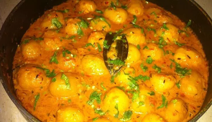 Lahori Aloo: स्वाद से भरपूर है ये सब्जी