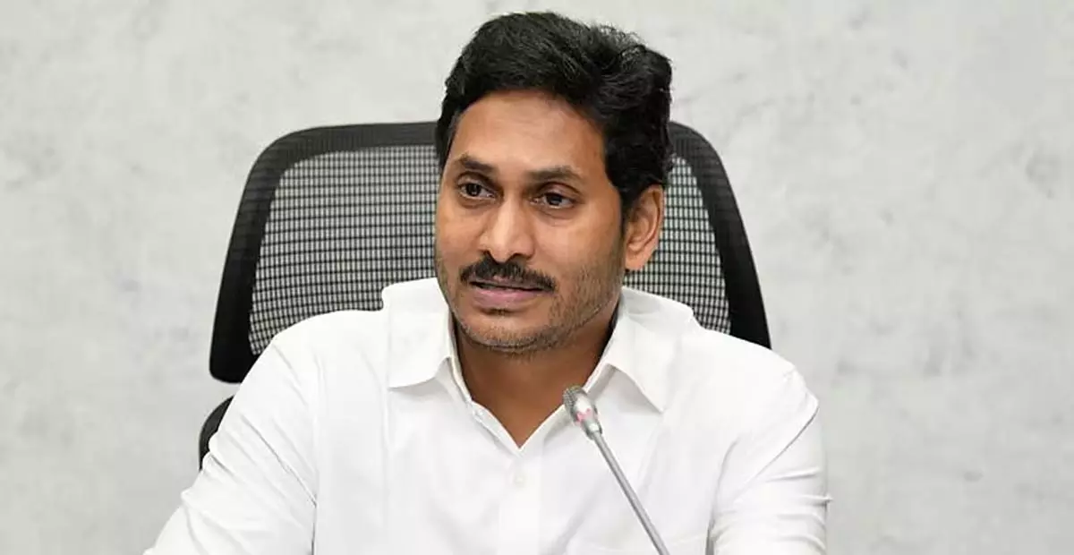 Andhra: आंध्र प्रदेश के मुख्यमंत्री नायडू ने जनता के विश्वास को तोड़ा Andhra: आंध्र प्रदेश के मुख्यमंत्री नायडू ने जनता के विश्वास को तोड़ा