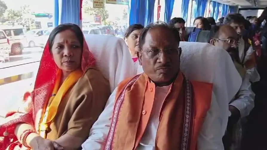 प्रयागराज पहुंचे CM साय, मंत्री, सांसद और विधायक प्रयागराज पहुंचे CM साय, मंत्री, सांसद और विधायक