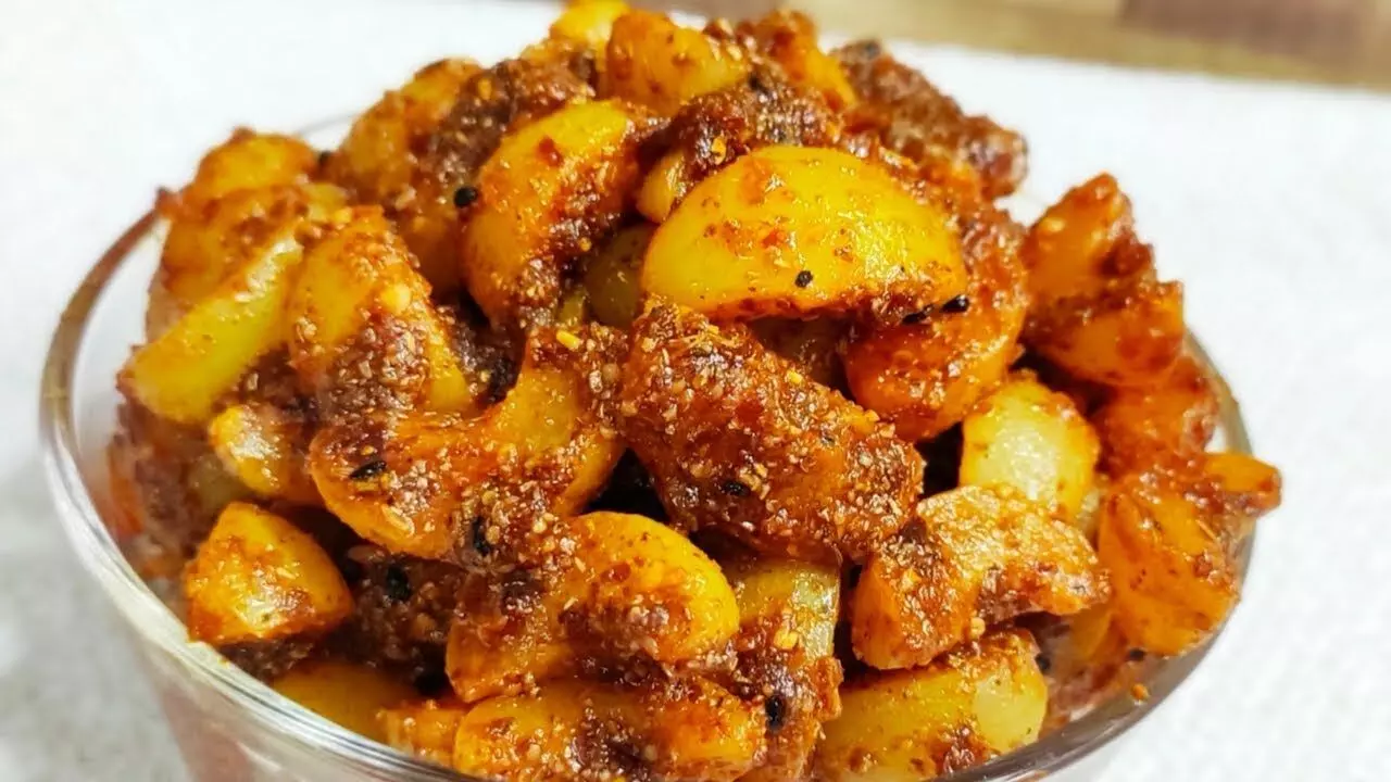 Amla pickle हेल्दी व टेस्टी डिश को बनाना बेहद आसान