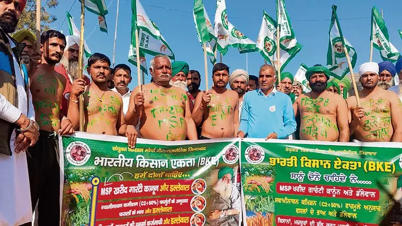 Haryana : किसानों के विरोध प्रदर्शन के दूसरे चरण का एक साल किसानों ने महापंचायत की Haryana : किसानों के विरोध प्रदर्शन के दूसरे चरण का एक साल किसानों ने महापंचायत की