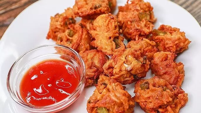 Noodles Pakora आसान रेसिपी खुश हो जाएंगे बच्चे