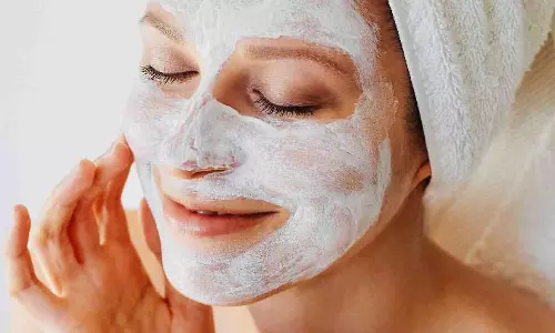 Skin Care: जिद्दी टैनिंग हटाने में मदद करेंगे ये हर्बल फेस पैक, चेहरा दिखेगा एकदम ग्लोइंग Skin Care: जिद्दी टैनिंग हटाने में मदद करेंगे ये हर्बल फेस पैक, चेहरा दिखेगा एकदम ग्लोइंग