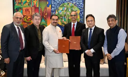 अदाणी ग्रुप ने भारत की सबसे बड़ी स्किल एंड एंप्लॉय पहल के लिए दान किए 2,000 करोड़ अदाणी ग्रुप ने भारत की सबसे बड़ी स्किल एंड एंप्लॉय पहल के लिए दान किए 2,000 करोड़