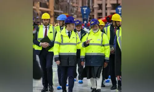 PM Modi और फ्रांस राष्ट्रपति ने अंतर्राष्ट्रीय थर्मोन्यूक्लियर प्रायोगिक रिएक्टर का दौरा किया