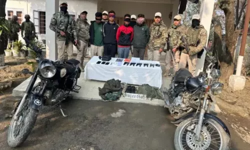Manipur में केसीपी-पीडब्लूजी के चार कार्यकर्ता गिरफ्तार Manipur में केसीपी-पीडब्लूजी के चार कार्यकर्ता गिरफ्तार