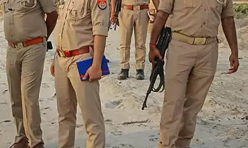 Ballia: गंगा नदी के जरिए हो रही शराब तस्करी, पुलिस एक्शन में आई