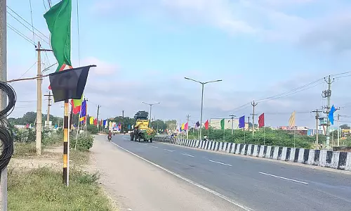 TN: ग्रामीणों ने पिता और गीताजीवा की कोविलपट्टी यात्रा के खिलाफ विरोध प्रदर्शन किया TN: ग्रामीणों ने पिता और गीताजीवा की कोविलपट्टी यात्रा के खिलाफ विरोध प्रदर्शन किया