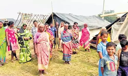 पुनर्वास से वंचित 20 परिवारों को Odisha में कब्रिस्तान में शरण मिली