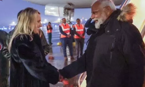 ट्रंप के साथ द्विपक्षीय बैठक के लिए पीएम मोदी वाशिंगटन पहुंचे ट्रंप के साथ द्विपक्षीय बैठक के लिए पीएम मोदी वाशिंगटन पहुंचे