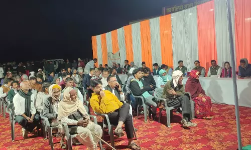 Sikar: जिला कलेक्टर ने नांगल भीम में की रात्रि चौपाल Sikar: जिला कलेक्टर ने नांगल भीम में की रात्रि चौपाल