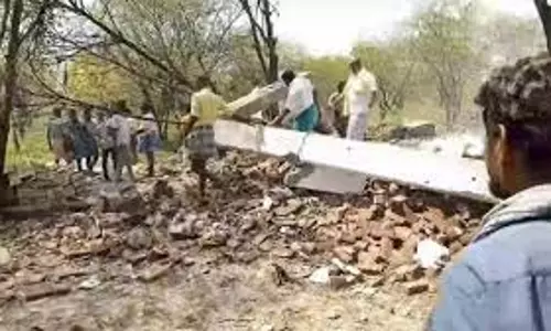 विरुधुनगर पटाखा फैक्ट्री विस्फोट: मृतकों की संख्या बढ़कर तीन हुई विरुधुनगर पटाखा फैक्ट्री विस्फोट: मृतकों की संख्या बढ़कर तीन हुई