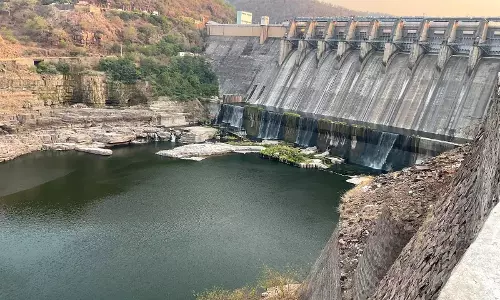 Telangana ने श्रीशैलम बांध की तत्काल मरम्मत के लिए आंध्र से आग्रह किया