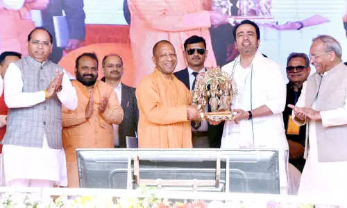 Baghpat: मुख्यमंत्री योगी ने 351 करोड़ की 281 योजनाओं का लोकार्पण और शिलान्यास किया