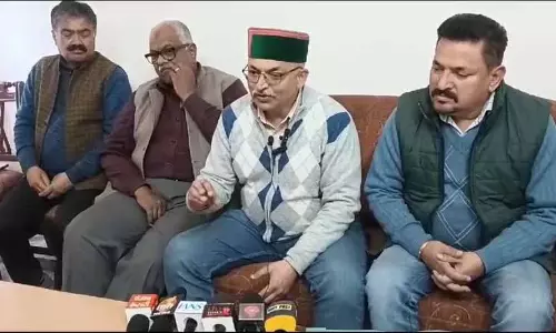 MLA Ajay Solanki ने नाहन मेडिकल कॉलेज के स्थानांतरण के दावों को खारिज किया