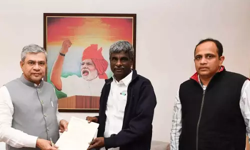 महाकुंभ में श्रद्धालुओं के लिए विशेष ट्रेन चलाने का MP ने रेल मंत्री से किया आग्रह