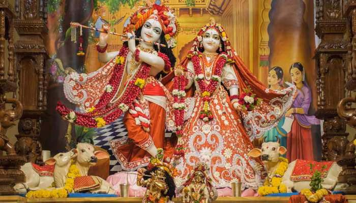 Rajasthan के इस चमत्कारी मंदिर में होती हैं राधा-कृष्ण और बलराम की होती है पूजा Rajasthan के इस चमत्कारी मंदिर में होती हैं राधा-कृष्ण और बलराम की होती है पूजा