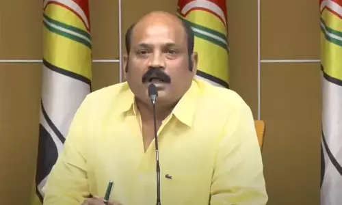 जगन ने वामसी को अनुचित टिप्पणी करने से क्यों नहीं रोका?: Yarlagadda MLA