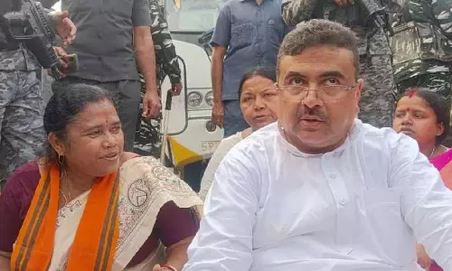BJP-CPM ने ममता बनर्जी सरकार के बजट में रोजगार सृजन के प्रस्तावों की कमी पर चिंता जताई BJP-CPM ने ममता बनर्जी सरकार के बजट में रोजगार सृजन के प्रस्तावों की कमी पर चिंता जताई
