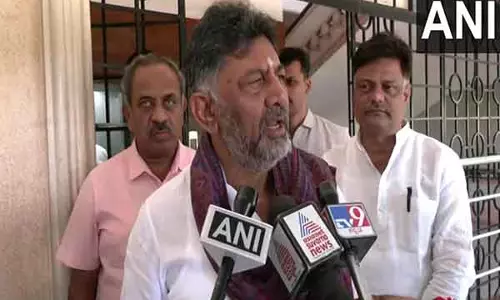 बेंगलुरु मेट्रो किराया वृद्धि पर Shivakumar ने कहा- हमारी कोई भूमिका नहीं है बेंगलुरु मेट्रो किराया वृद्धि पर Shivakumar ने कहा- हमारी कोई भूमिका नहीं है