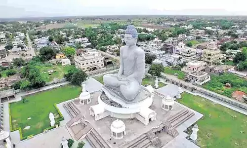 Andhra: अमरावती में अनुबंधों का नवीनीकरण Andhra: अमरावती में अनुबंधों का नवीनीकरण
