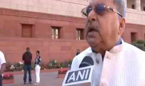 TMC MP कल्याण बनर्जी का दावा, वक्फ विधेयक पर जेपीसी रिपोर्ट से असहमति के नोटों को बाहर रखा गया TMC MP कल्याण बनर्जी का दावा, वक्फ विधेयक पर जेपीसी रिपोर्ट से असहमति के नोटों को बाहर रखा गया