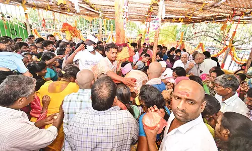 Andhra: मेदाराम मिनी मेला शुरू