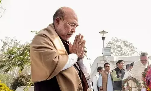 Manipur राजनीतिक उथल-पुथल: नए सीएम को लेकर गतिरोध जारी Manipur राजनीतिक उथल-पुथल: नए सीएम को लेकर गतिरोध जारी