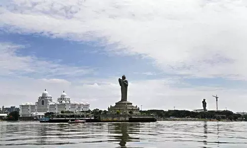 Hyderabad में गर्मी का माहौल, कपरा में सबसे गर्म दिन, सेरिलिंगमपल्ली में सबसे ठंडी रात Hyderabad में गर्मी का माहौल, कपरा में सबसे गर्म दिन, सेरिलिंगमपल्ली में सबसे ठंडी रात