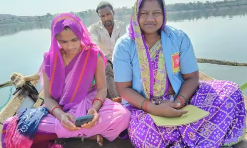 Pratapgarh: जिला कलेक्टर का बाबुल की बिटिया अभियान Pratapgarh: जिला कलेक्टर का बाबुल की बिटिया अभियान