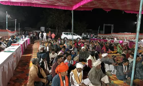 Pratapgarh: कलेक्टर ने सुनी आमजन की जनसमस्याएं व अधिकारियों को दिए त्वरित समाधान के निर्देश