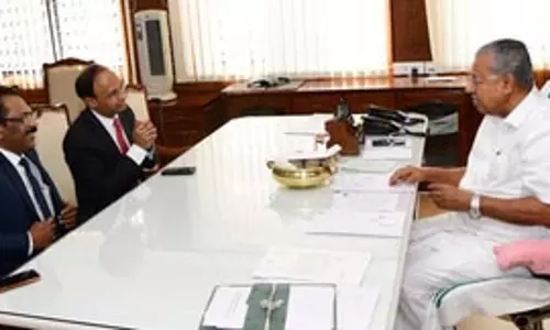 Kerala: प्रमुख बैंकर ने पिनाराई विजयन से मुलाकात की