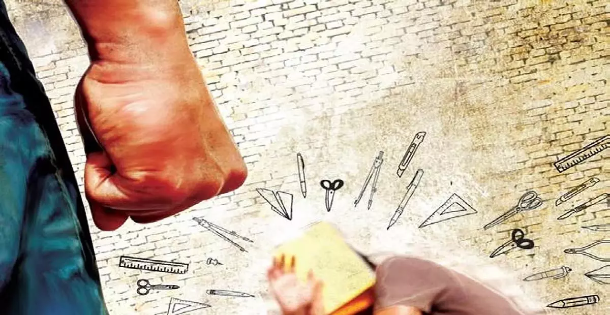 Kerala: कोट्टायम के नर्सिंग कॉलेज में क्रूर रैगिंग Kerala: कोट्टायम के नर्सिंग कॉलेज में क्रूर रैगिंग