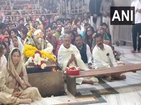 केंद्रीय मंत्री राजीव रंजन सिंह ने Ujjain के महाकालेश्वर मंदिर में भस्म आरती में भाग लिया केंद्रीय मंत्री राजीव रंजन सिंह ने Ujjain के महाकालेश्वर मंदिर में भस्म आरती में भाग लिया