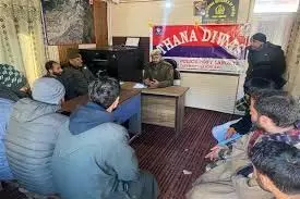 पुलिस ने श्रीनगर, कुपवाड़ा, बडगाम, हंदवाड़ा में थाना दिवस मनाया पुलिस ने श्रीनगर, कुपवाड़ा, बडगाम, हंदवाड़ा में थाना दिवस मनाया