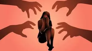 Sitapur: युवती से गैंगरेप के बाद काट दिए होंठ, लहूलुहान हालत में छोड़कर फरार Sitapur: युवती से गैंगरेप के बाद काट दिए होंठ, लहूलुहान हालत में छोड़कर फरार
