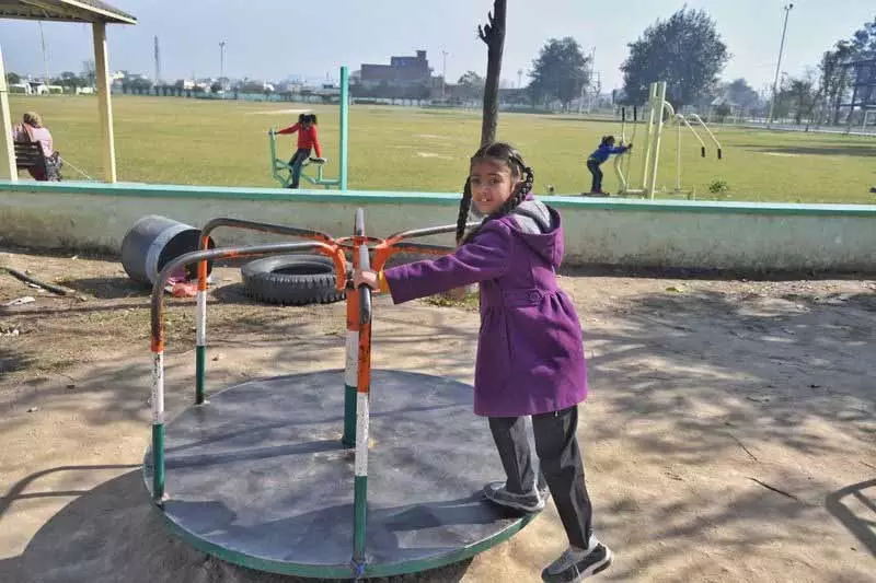 Punjab: गांव के लोग खेलकूद में रुचि रखते Punjab: गांव के लोग खेलकूद में रुचि रखते