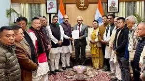 बीरेन सिंह के इस्तीफे के कुछ दिनों बाद मणिपुर में राष्ट्रपति शासन लागू बीरेन सिंह के इस्तीफे के कुछ दिनों बाद मणिपुर में राष्ट्रपति शासन लागू