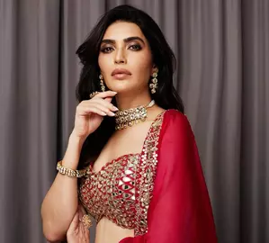 Karishma Tanna ने अपने पति से कहा- हर दिन आपसे प्यार करने की कामना करता हूं Karishma Tanna ने अपने पति से कहा- हर दिन आपसे प्यार करने की कामना करता हूं
