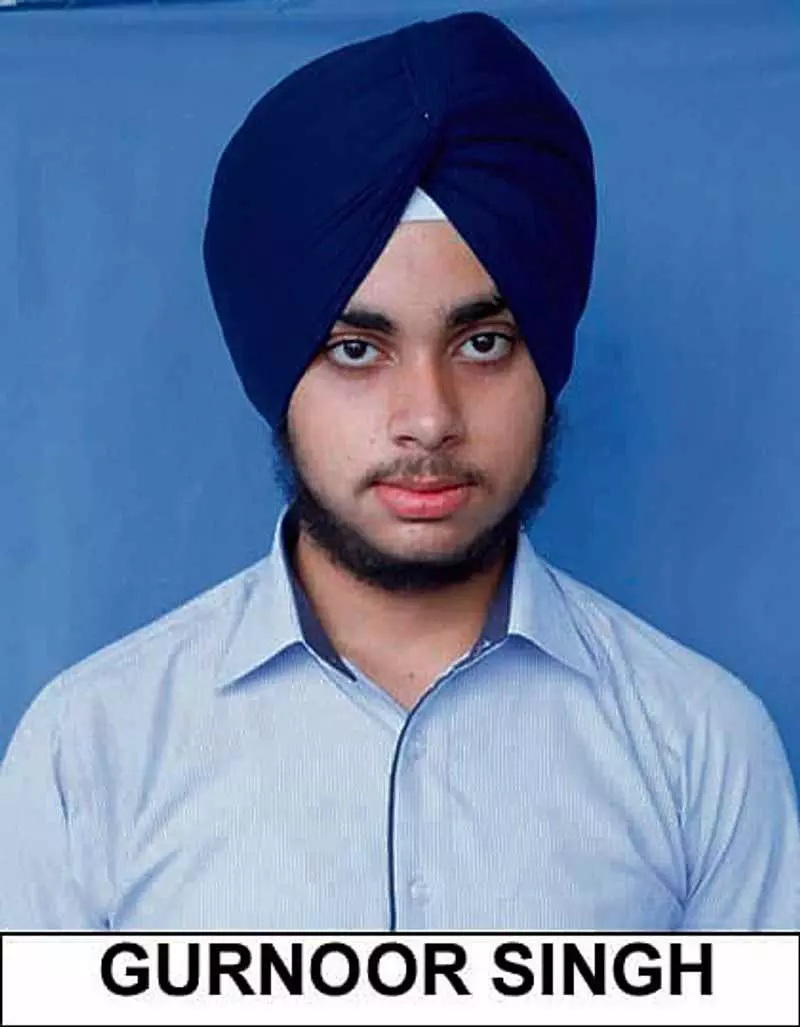 गुरनूर को JEE मेन 1 में 99.92 अंक मिले गुरनूर को JEE मेन 1 में 99.92 अंक मिले