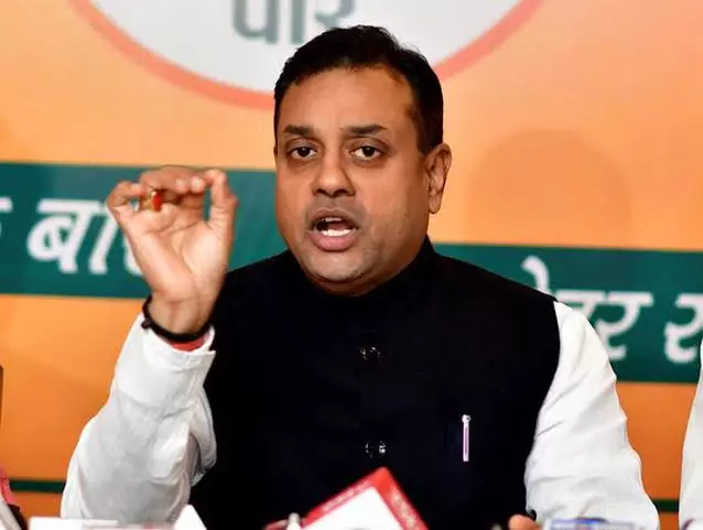क्षेत्रीय अखंडता पर कोई समझौता नही: राष्ट्रपति शासन लागू होने के बाद भाजपा के संबित पात्रा क्षेत्रीय अखंडता पर कोई समझौता नही: राष्ट्रपति शासन लागू होने के बाद भाजपा के संबित पात्रा