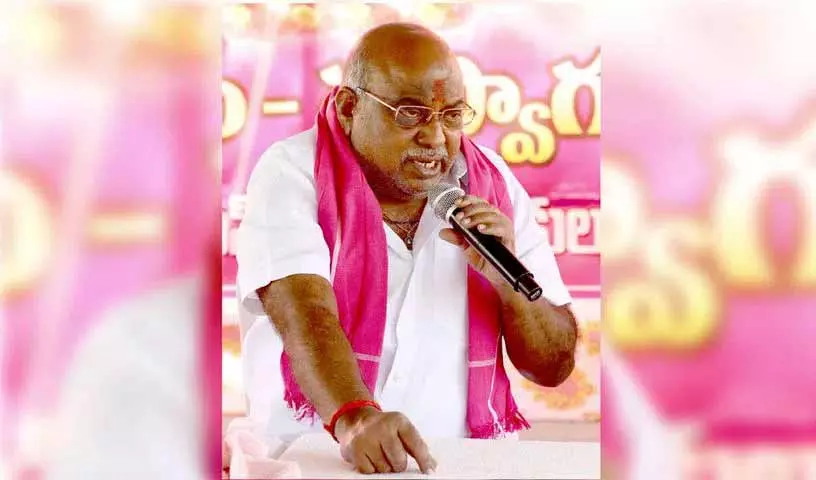 पूर्व मंत्री रमन्ना ने Telangana में कपास खरीद में अनियमितताओं की जांच की मांग की पूर्व मंत्री रमन्ना ने Telangana में कपास खरीद में अनियमितताओं की जांच की मांग की