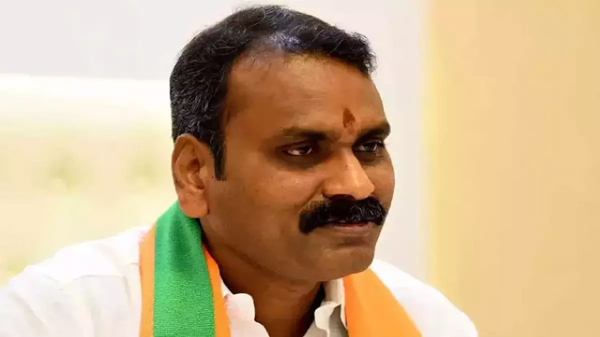 केंद्रीय मंत्री एल मुरुगन ने DMK सरकार की आलोचना की केंद्रीय मंत्री एल मुरुगन ने DMK सरकार की आलोचना की