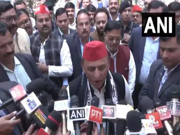 केंद्र की विफलताओं से लोगों का ध्यान भटकाने के लिए वक्फ विधेयक लाया गया: Akhilesh Yadav केंद्र की विफलताओं से लोगों का ध्यान भटकाने के लिए वक्फ विधेयक लाया गया: Akhilesh Yadav